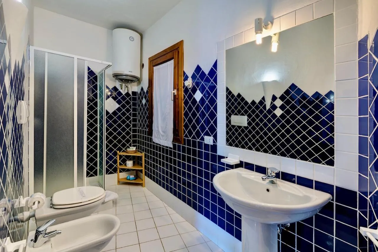 Isa-Apartments With Air Conditioning And Outdoor Private Space In Residence With Swimming-Pool In Palau, Only 150 Meters From The Sea Italië
