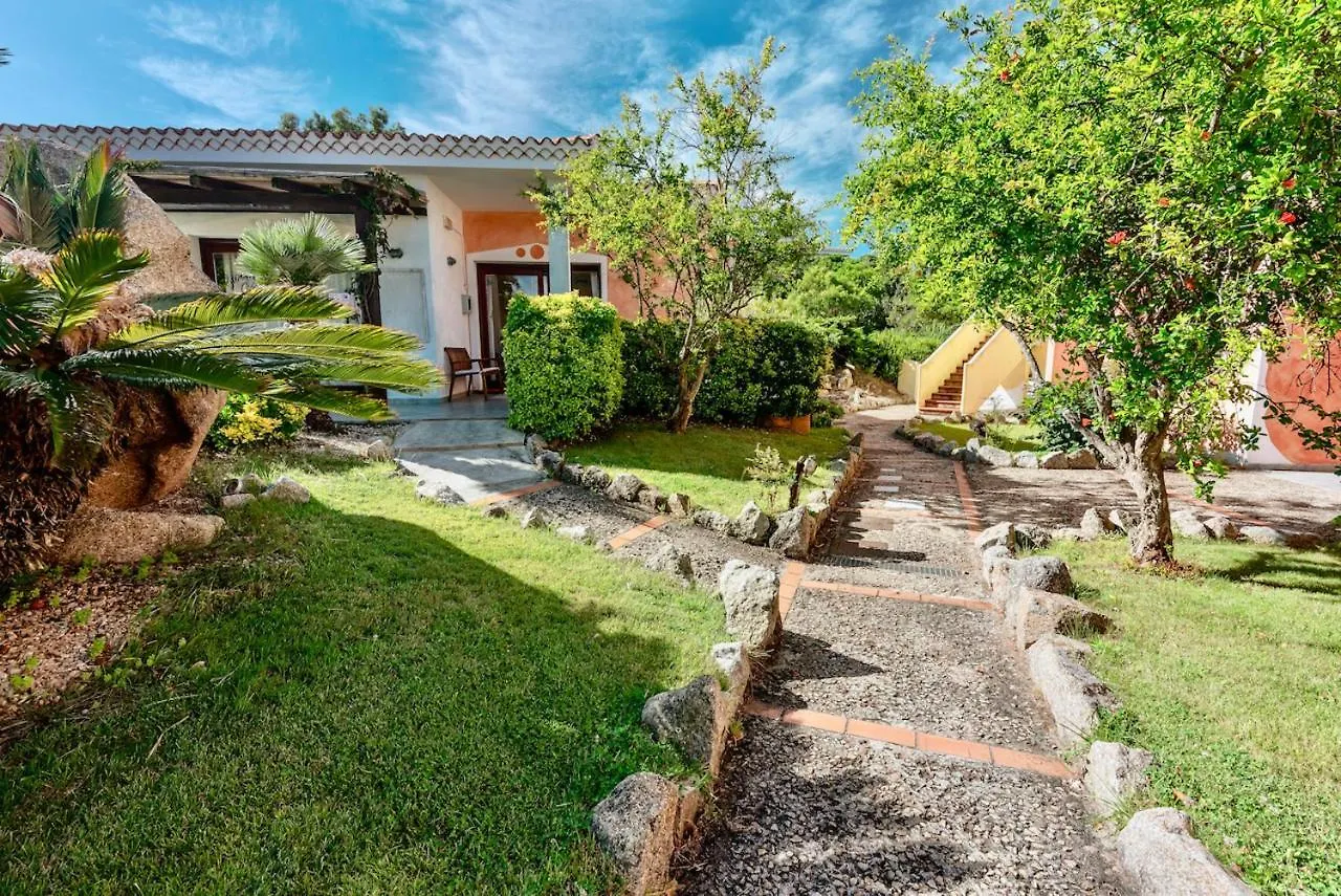 Isa-Apartments With Air Conditioning And Outdoor Private Space In Residence With Swimming-Pool In Palau, Only 150 Meters From The Sea Aparthotel Palau